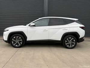 Hyundai Tucson EXECUTIVE 5DR  ** reverse camera + - Image 4