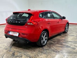 Volvo V40 1.5 AUTOMATIC - T3 MOMENTUM EDITION - FA - Image 3
