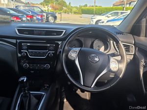 2015 NISSAN QASHQAI 1.5d SV VERY LOW KMS - Image 4