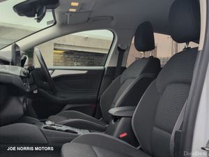 Ford Focus 1.5 TDCI ZETEC 5DR AUTO - Image 4