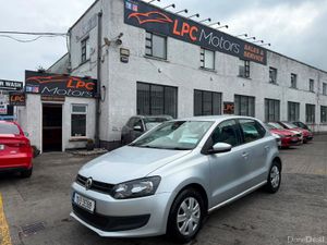 Volkswagen Polo 2010 - Image 2