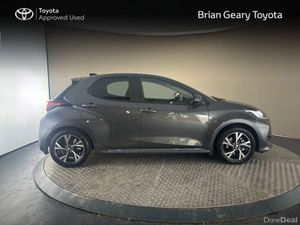 Toyota Yaris HYBRID LUNA SPORT - Image 3