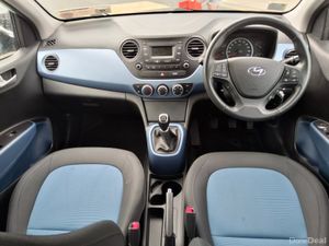 Hyundai i10 DELUXE 1.0 Petrol - Only 14,000 Km - - Image 4