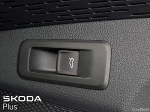 Skoda Octavia **ALL NEW HERITAGE MODEL**FULL LEATH - Image 4