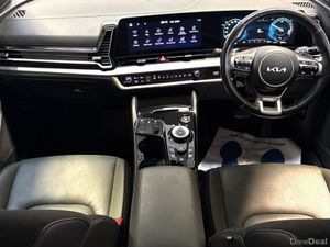 Kia Sportage Anniversary Edition Plug-in Hybrid - Image 2