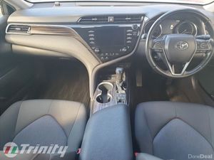 Toyota Camry ** HYBRID ** AUTO ** LOW LOW KMS ** - Image 2