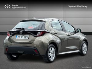 Toyota Yaris YARIS 1.0 LUNA - Image 2