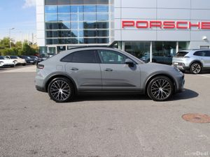 Porsche Macan Electric - Image 4