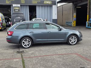 Skoda Octavia 1.0 TSI COMBI Style - Image 4
