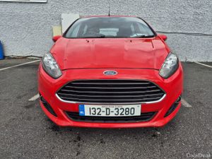 Stunning Ford Fiesta 2013 1.5 Diesel - Image 2