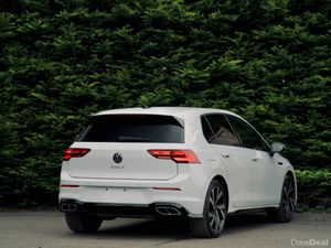 Volkswagen Golf R-Line 2024 | Premium Sporty - Image 3