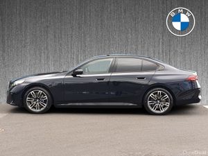 BMW 5-Series 530e M Sport Saloon - Image 4