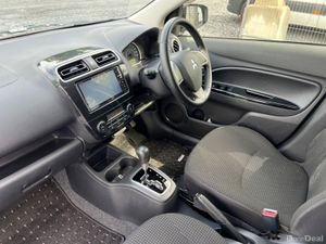 Mitsubishi Mirage 1.2 AUTOMATIC LUX - Image 2