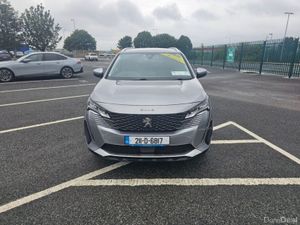 Peugeot 5008 1.5 DIESEL, ALLURE MODEL, 7 SEATS LOW - Image 3