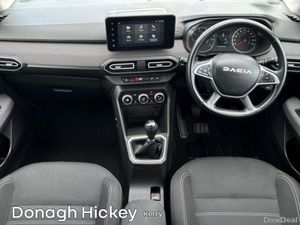 Dacia Jogger TCe 110 Expression 7 SEATS - Image 2