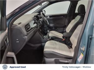 Volkswagen T-Roc ** STYLE PLUS ** PAN ROOF ** 1.0 - Image 4