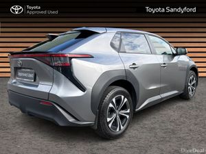 Toyota bZ4X SPORT EV AUTOMATIC // LEATHER HEATED S - Image 2