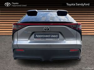 Toyota bZ4X SPORT EV AUTOMATIC // LEATHER HEATED S - Image 4