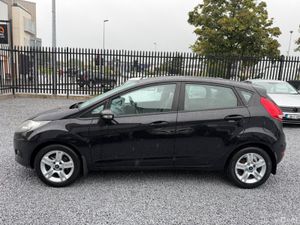 *LOW KM* 2010 Ford Fiesta 1.25 Style 82PS 5DR - Image 4