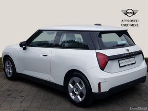 Mini Cooper Cooper SE Classic - Image 2