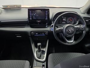 Toyota Yaris Yaris Hybrid Luna Model - Image 4
