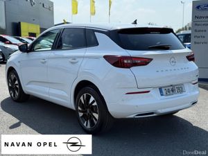 Opel Grandland Elegance Plug-in Hybrid 1.6T 225Ps - Image 3