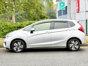 Honda Fit 2016!!! HYBRID!! - Image 4