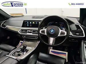 BMW X5 45e M-Sport, Panoramic Sunroof - Image 4