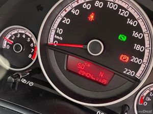 Volkswagen up! 2018 Automatic - Image 4