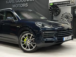 PORSCHE CAYENNE V6 E-HYBRID 4DR AUTO - Image 2