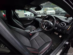 Mercedes-Benz A-Class A180 AMG INTERIOR HALF LEATH - Image 4