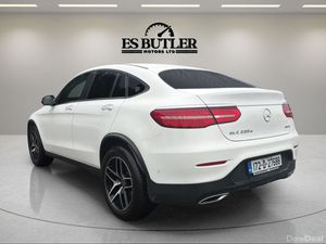 172 Mercedes-Benz GLC220d 4MATIC AUTO  AMG SPORT - Image 3