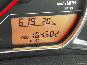 Toyota Yaris 2016 - Image 4