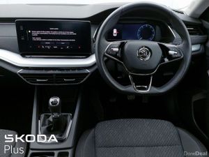 Skoda Octavia STYLE 2.0TDI 115HP 5DR ONE OWNER LOW - Image 2