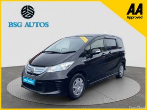2014 HONDA FREED 1.5 HYBRID *7 SEATER* AUTOMATIC - Image 4
