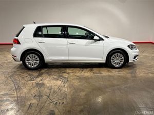 Volkswagen Golf 1.2 AUTOMATIC - CRUISE CONTROL - P - Image 3