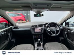 Volkswagen Tiguan 2.0 TDI 122HP Life Sunroof + Ext - Image 2
