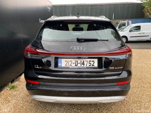 AUDI Q4 E-TRON SPORT 35 EV AUTO - Image 4