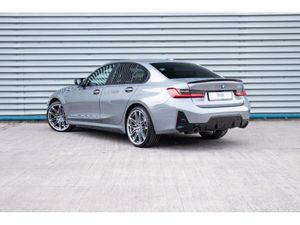 BMW 3-Series 2023 330E M-SPORT - Image 4