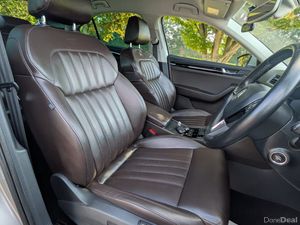 Skoda Superb 4x4 AUTO / LUXURY TOP SPEC /2015 - Image 3