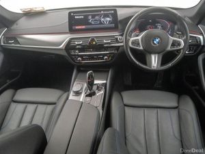 BMW 5-Series 520d M Sport Touring - Image 4