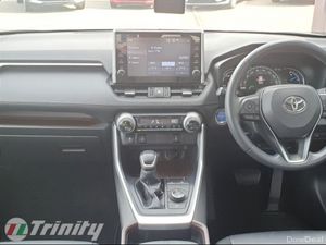 Toyota RAV4 ** HYBRID ** ONLY 49K KMS ** HIGH SPEC - Image 2
