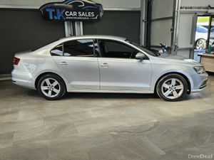 16 VOLKSWAGEN JETTA COMFORTLINE EDITION - Image 2
