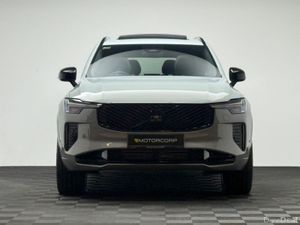 Volvo XC90 PLUS PRO BLACK EDITION T8 PHEV AWD - Image 2