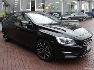 2017 VOLVO V60 - Image 2