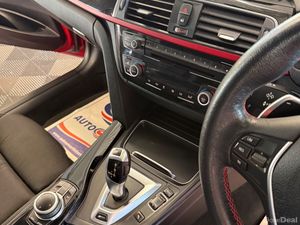 2018 BMW 3-Series  330e Sport Automatic - Image 3