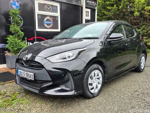 Toyota Yaris 1.0  Automatic - Very Low mileage - Image 3