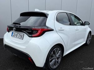 Toyota Yaris YARIS 1.5 HYBRID PLATINUM - Image 4