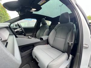 Polestar 2 PLUS 69KWH // PANORAMIC SUNROOF // APPL - Image 2