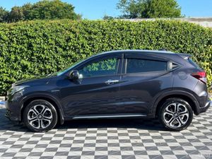 Honda Vezel 1.5 HYBRID AUTO // ADAPTIVE CRUISE CON - Image 3